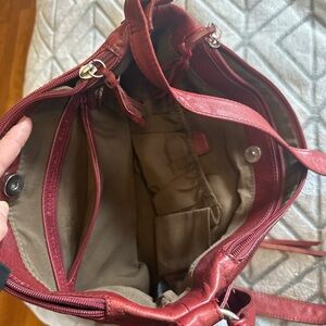 Stone Mountain crossbody leather bag
